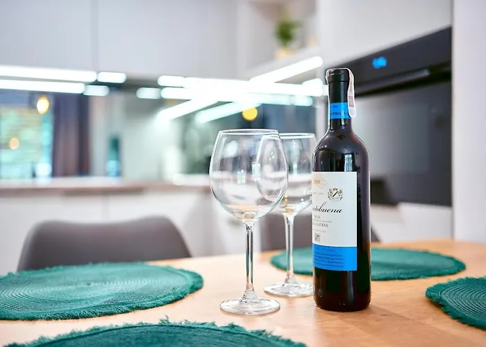 Laguna 17 아파트 폴라니카-즈루이