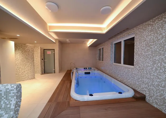 아파트 Laguna 17 *